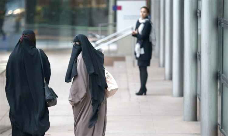 Report says UK Conservatives seen as insensitive to Muslims class=