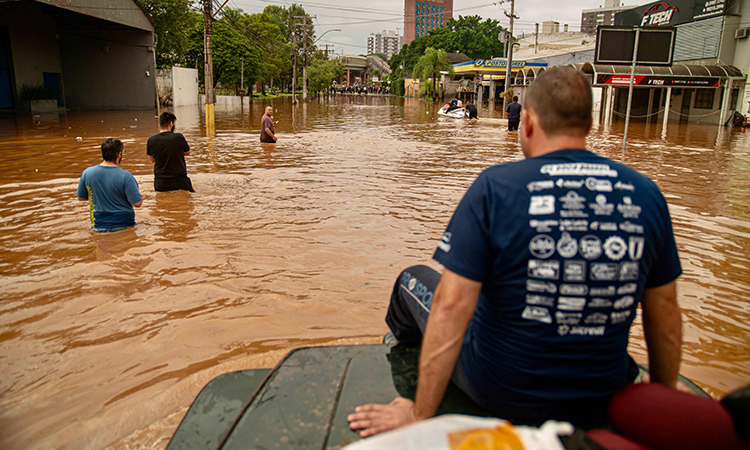 Brazil-floods-May5-main1-750