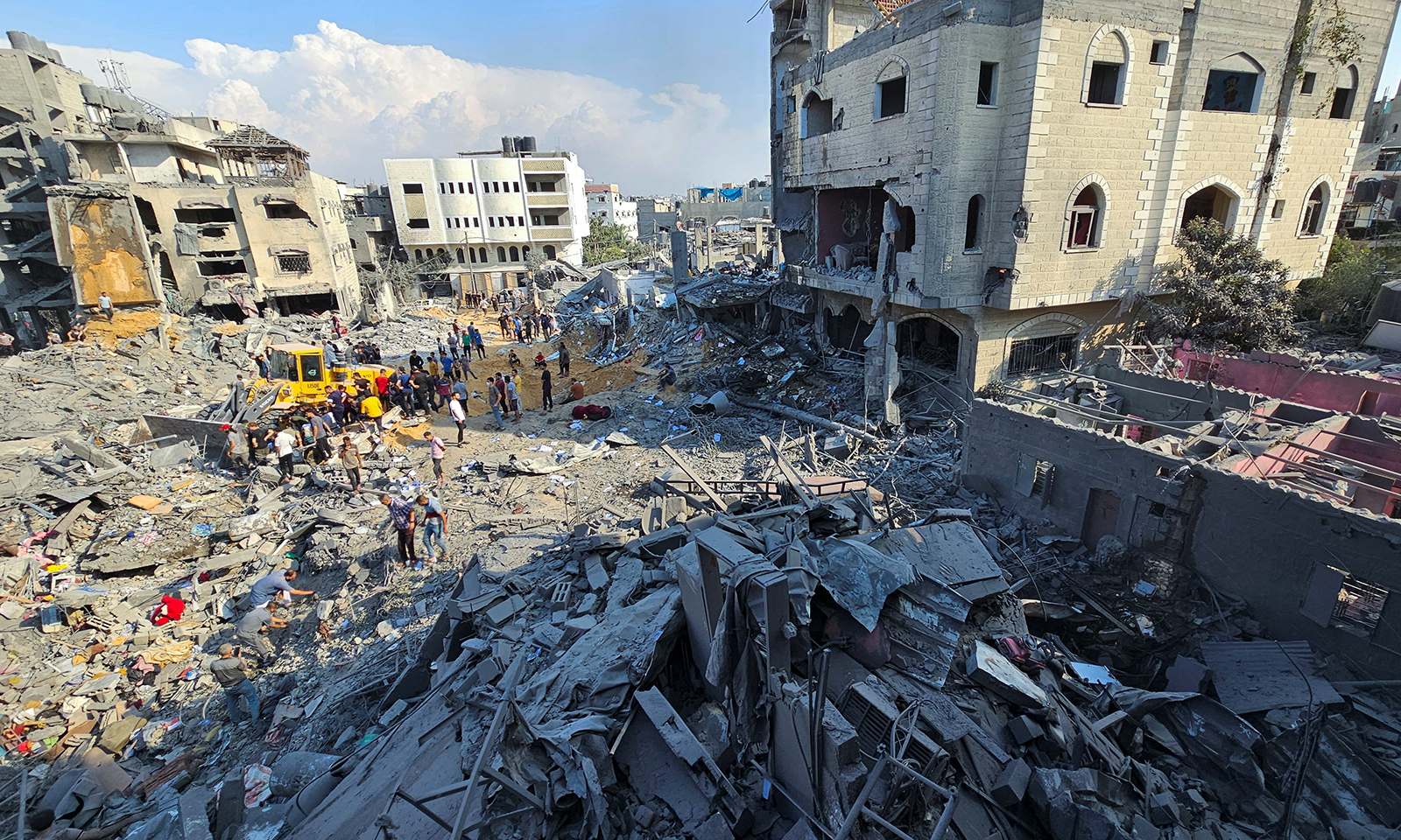 Israel renews Gaza camp strikes as UN warns of 'war crimes' - GulfToday