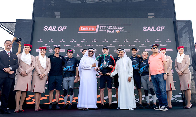 نيوزيلندا تفوز بسباق جائزة طيران الإمارات دبي للإبحار الكبير بعد نهاية دراماتيكية