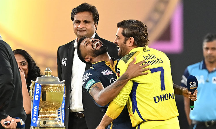 Dhoni-Rahul-IPLfinal