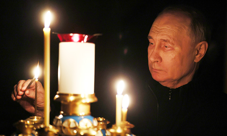 Putin-Moscowshooting-candle