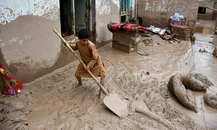 Afghan-flood-boy