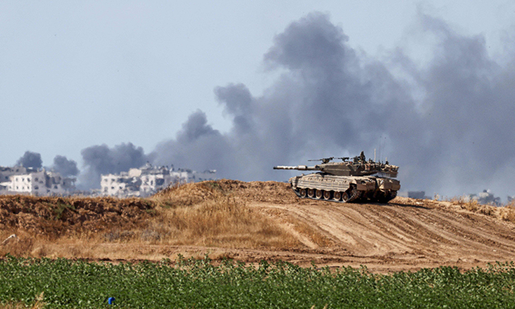 Israeli-tanks-Rafah-May15-main1-750