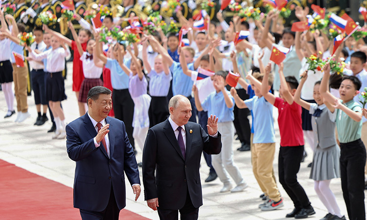 Putin-Xi-welcome