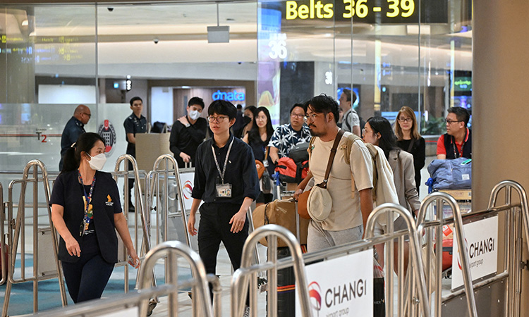 Passengers-SingaporeAirport