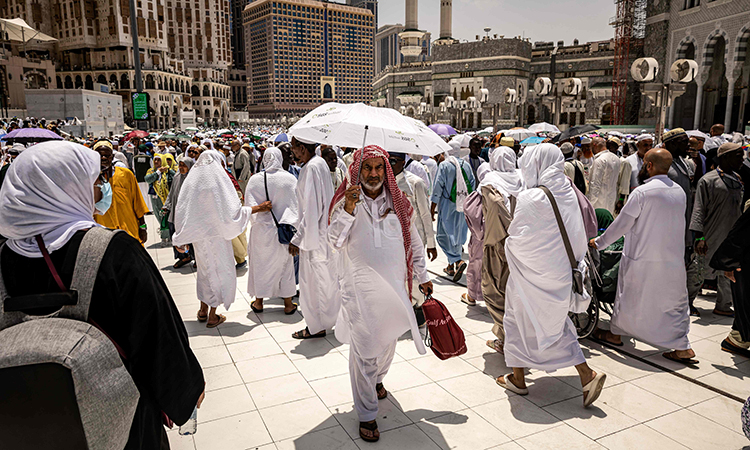 Hajj-pilgrims-Makkah-main4-750