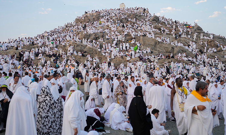 Mount-Arafat-Hajj-main1-750