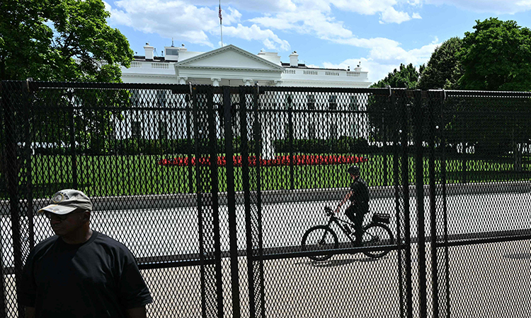 Pro-Palestinian-White-House-fencing-main1-750