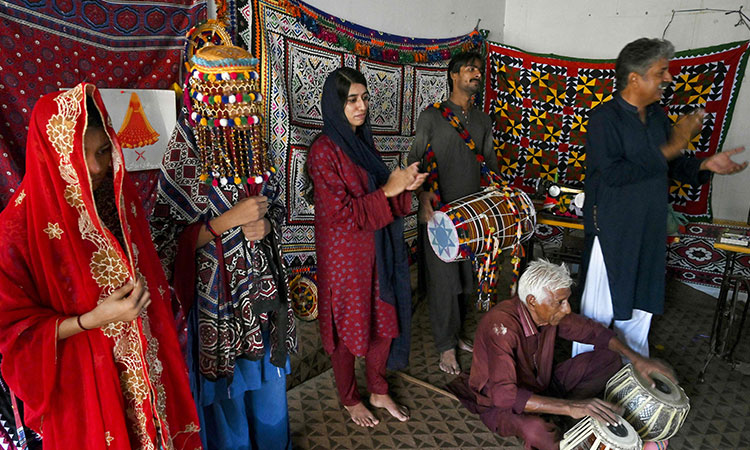 Brides-Pakistan-climateAFP