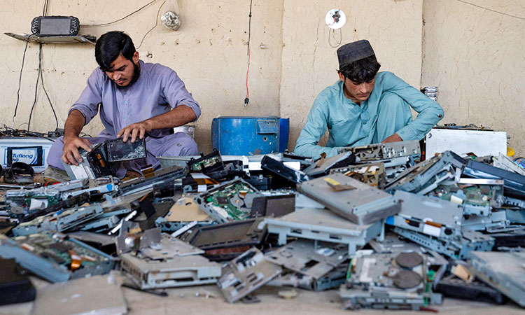 Afghans-radio-parts