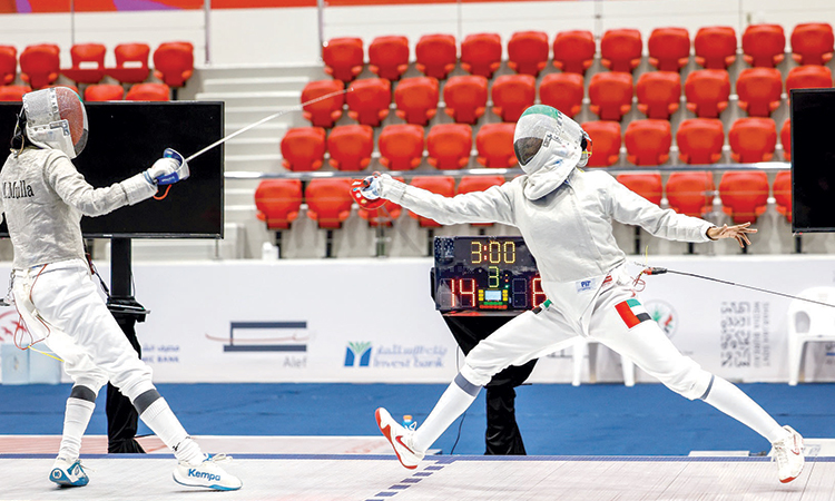 لاعبو المبارزة الإماراتيون يحصدون الميدالية الذهبية والفضية في البطولة العربية للسيدات