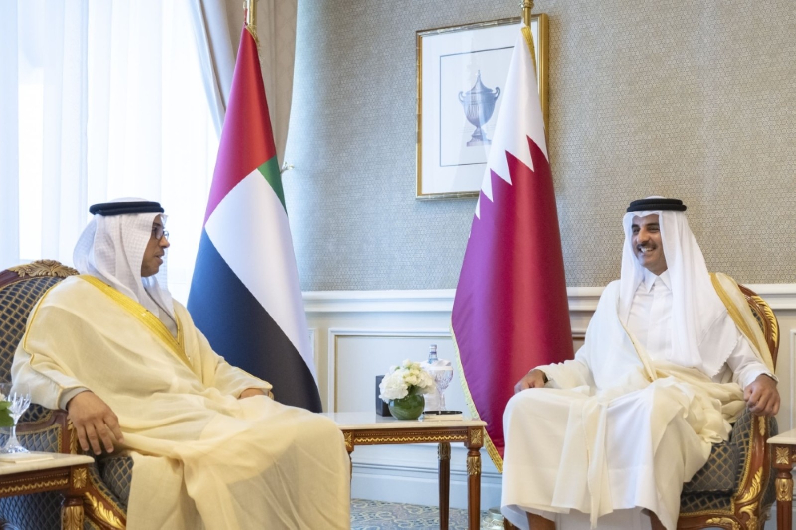 UAE leaders congratulate Qatari Emir on National Day