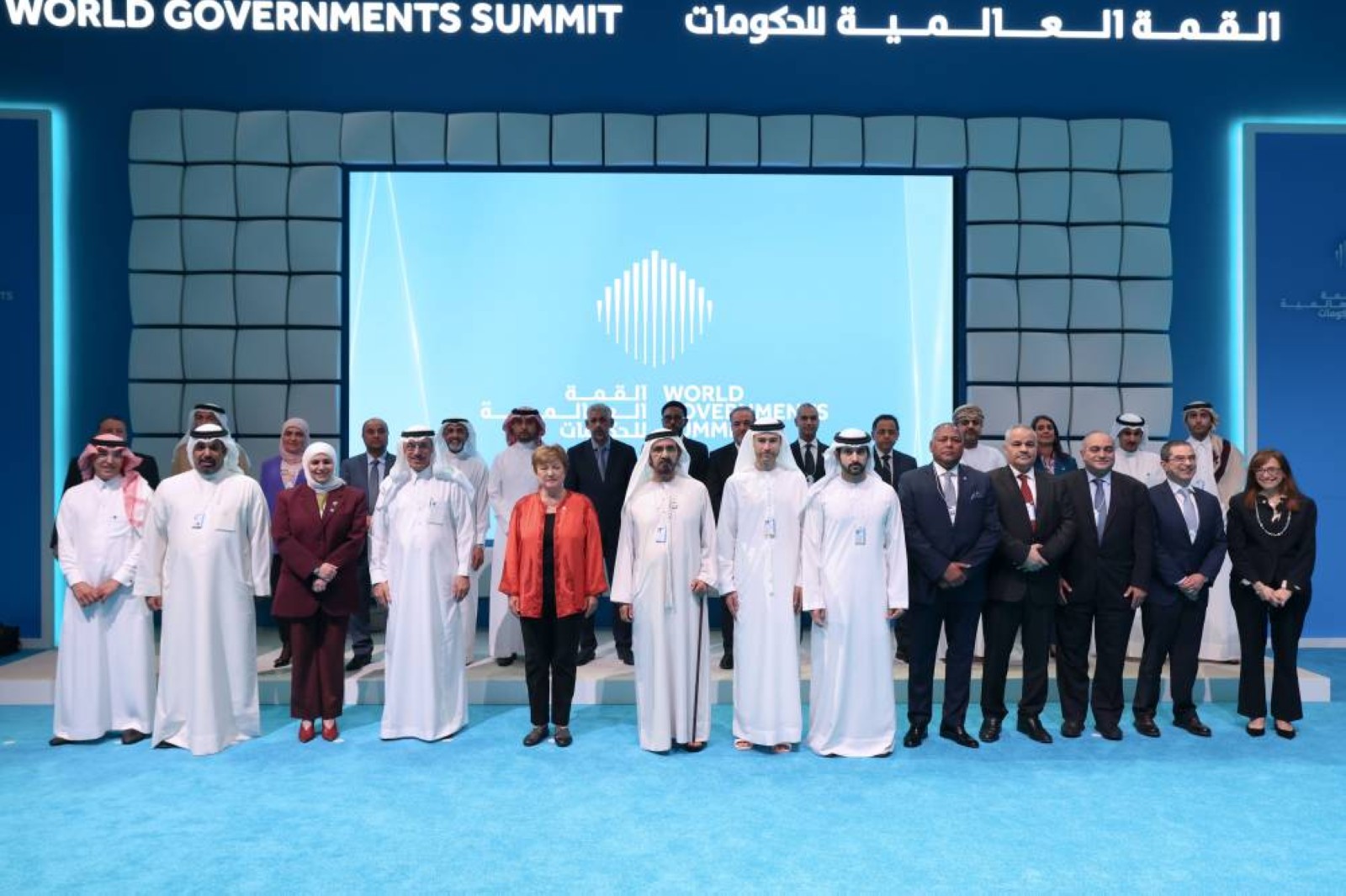 Sheikh Mohammed meets Arab finance ministers, stresses on enhancing cooperation