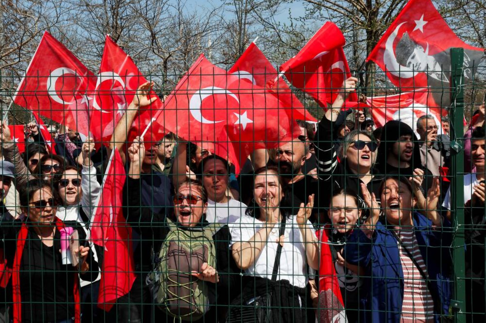 Turkish firms 'paying the bill' as political crisis roils economy