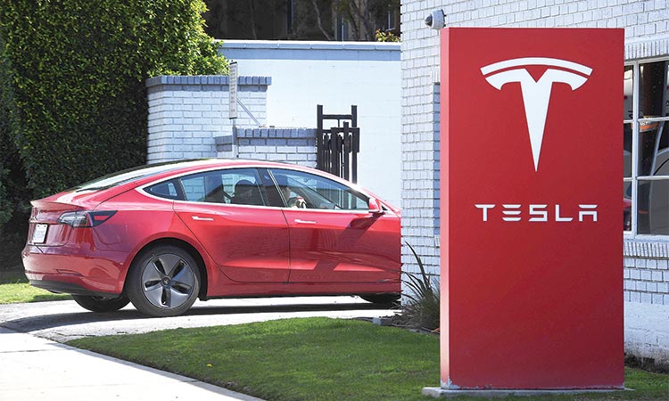 Tesla to  recall  125,227  vehicles