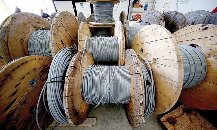 Asian duo arrested for stealing electric cables worth Dhs50,000 in Dubai 