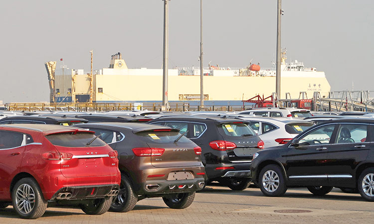 Motorists can now register new vehicles through car agencies in Sharjah