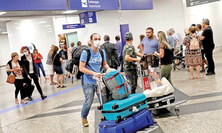 More airlines step up warnings  over outbreak of coronavirus