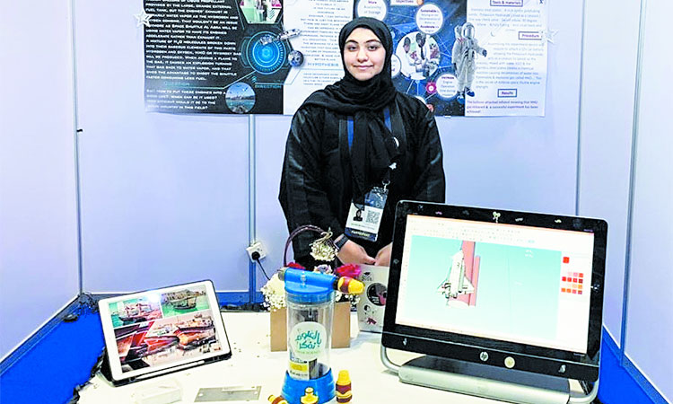 Emirati student invents spacecraft model