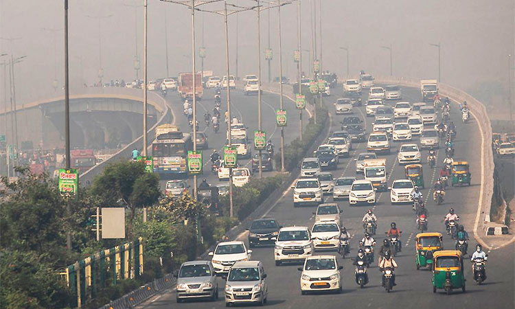 Junkie drags traffic cop for nearly 19-km on car bonnet in India, arrested