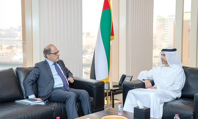 UAE keen to enhance cooperation with various financial institutions