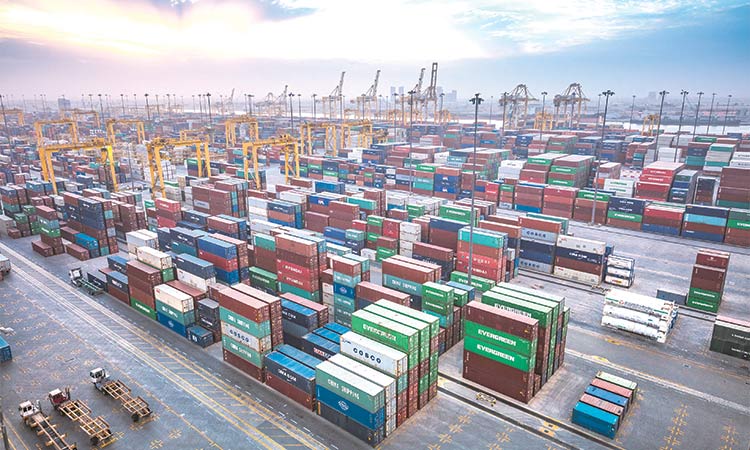 Dubai Trade, DCC collaborate to   simplify services for exporters