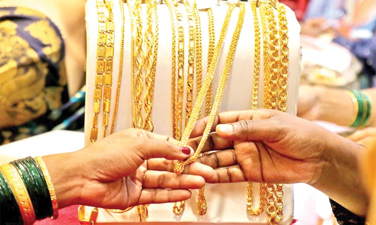 Gold prices jump to new all-time high