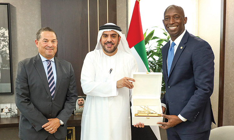 UAE, US to enhance cooperation   in infrastructure and transport