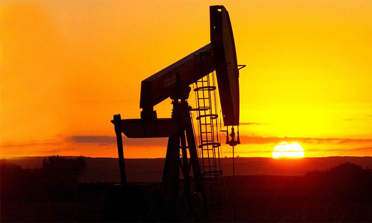 The dilemmas of the oil economy