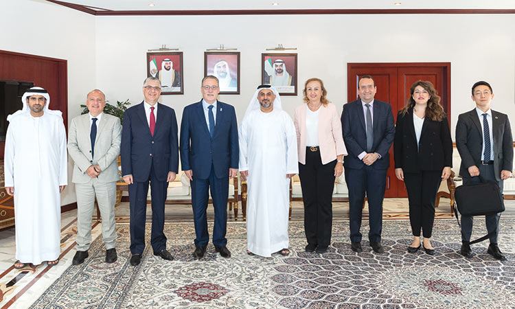 Abu Dhabi and Afghanistan discuss  ways to enhance business relations