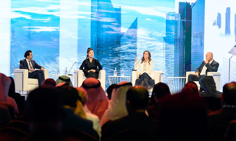 Forum explores role of advanced technology in transforming business