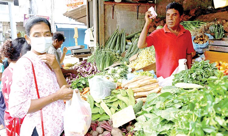 Sri Lanka’s inflation dips to 33.6%