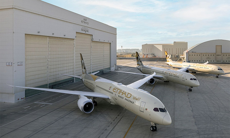 Etihad adds 3 new Dreamliners to its fleet