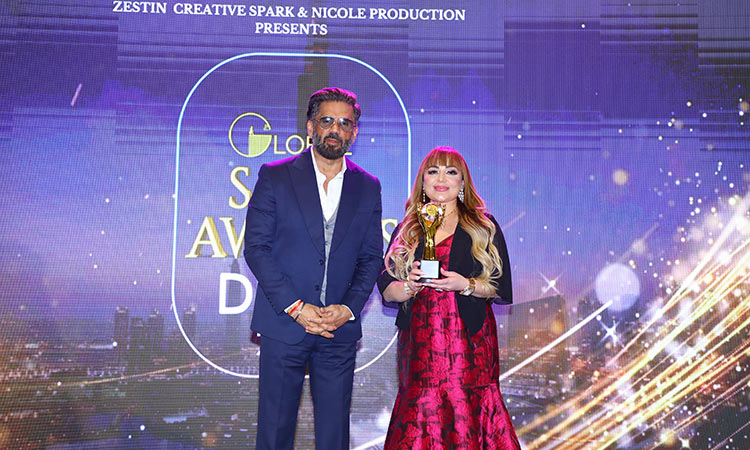 Real Estate Tycoon Kiran Khawaja Walks Away With The Coveted “Top Female CEO Of The Year” Award At Saga Awards 2024