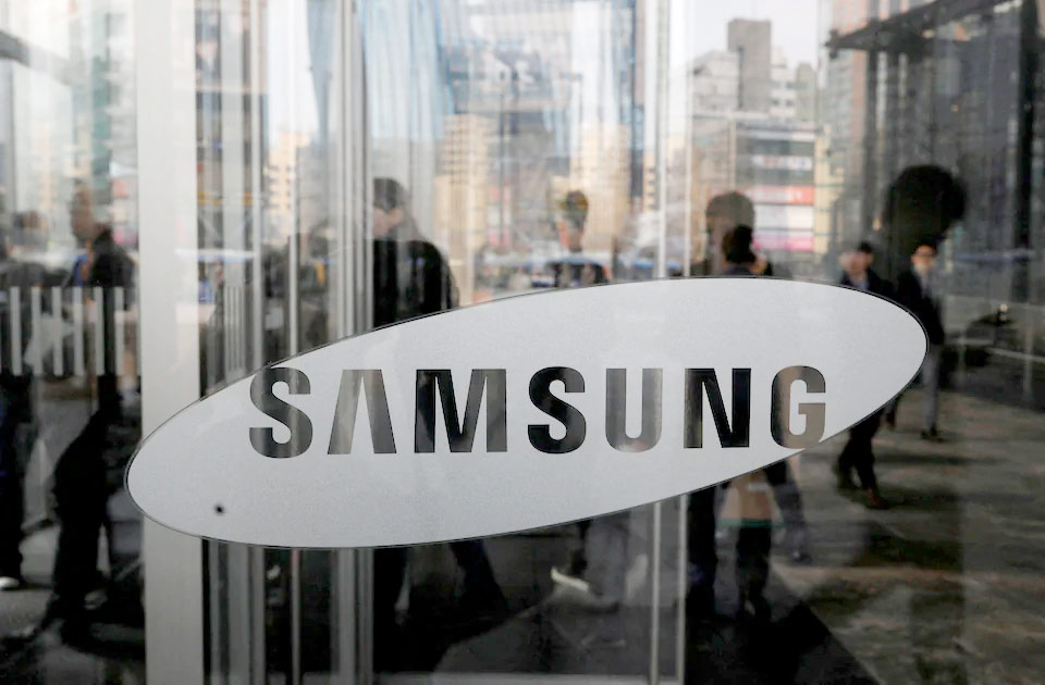 Samsung plans global job cuts of up to 30% in some divisions