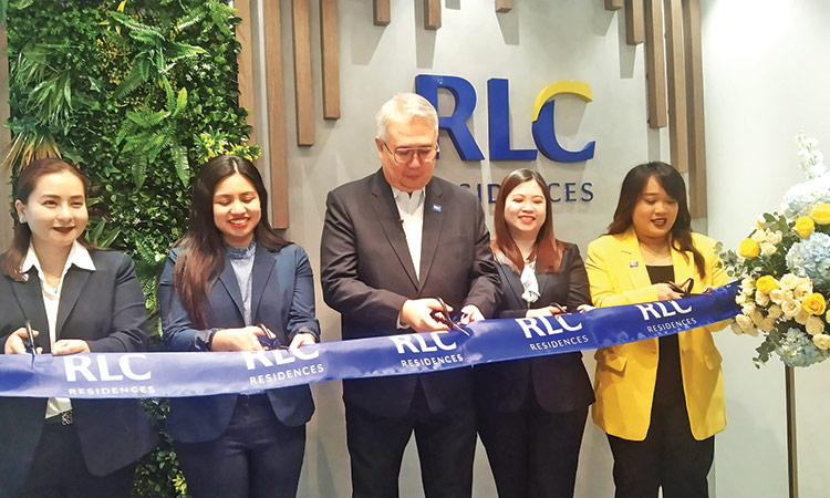 Philippines realty development  industry reaches new summits