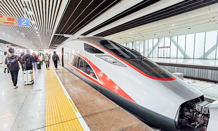 China’s transportation sectors handle 216 million passengers in one day