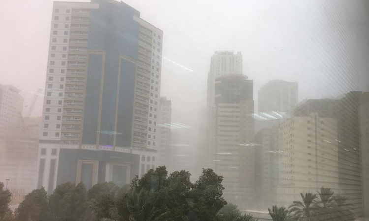 Weather fluctuations expected in UAE, rain likely in coming days