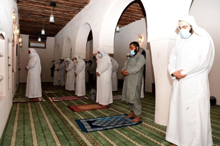 UAE mosques to hold  Qiyam-ul-lail prayers