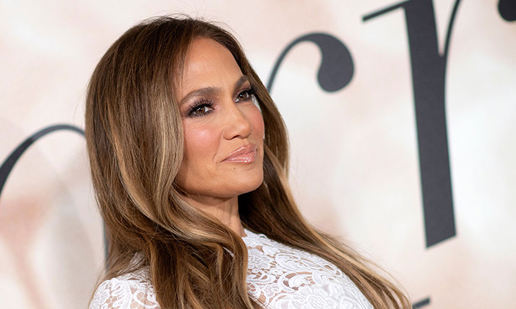 Jennifer Lopez urges Britney Spears to ‘stay strong’