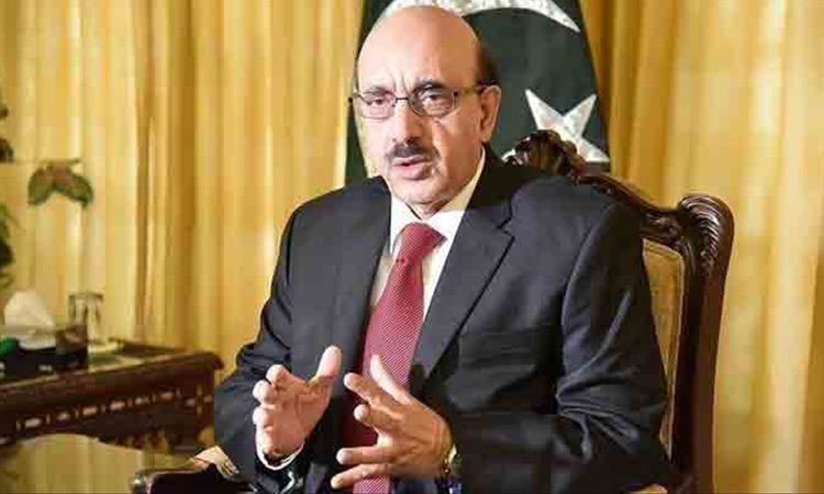 Pak to go ahead with buying oil from Russia: Ambassador