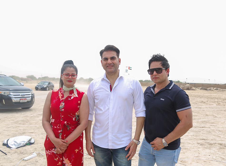  Ayesha and Arbaaz spotted in Dubai, new movie project on the cards