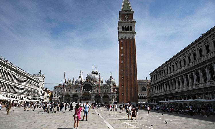 Venice to start charging visitors entry fees next year