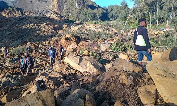 More than 100 people believed killed by a landslide in Papua New Guinea