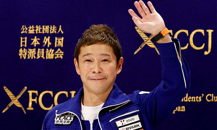 Japanese billionaire Maezawa cancels moon flyby mission