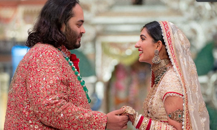 Bollywood, Hollywood stars shine at wedding of tycoon Ambani's son