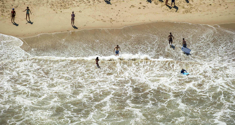 Man dies in shark attack off Australian beach