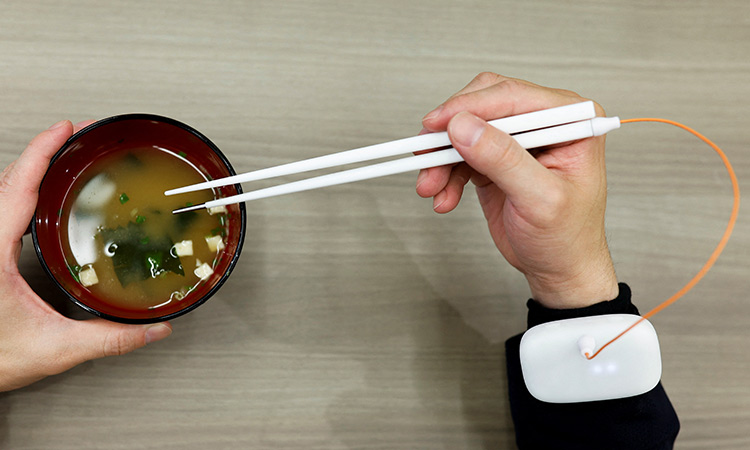 Japan researchers develop electric chopsticks to enhance salty taste