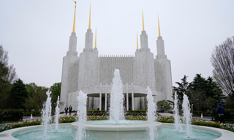 Washington Mormon Temple to welcome public for first time in half a century